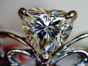 ハートシェイプダイヤモンド　エンゲージリング　婚約指輪 ｾｯﾄﾘﾝｸﾞ