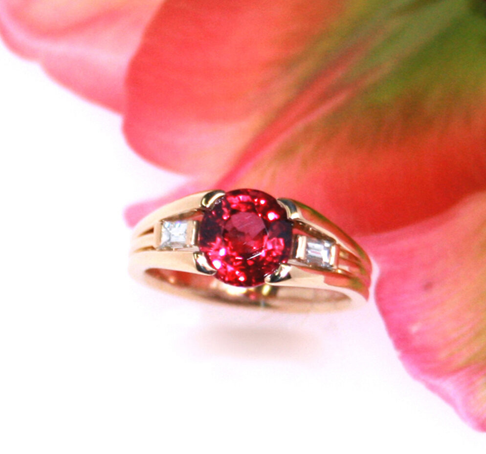 レッドスピネルリング ３カラットアップ