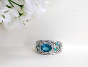 パライバトルマリン　ブルートルマリン　ミル　ミル打ち　透かし　リング　プラチナ　PT900　唐草　指輪　リング　福岡　福岡市　宝石