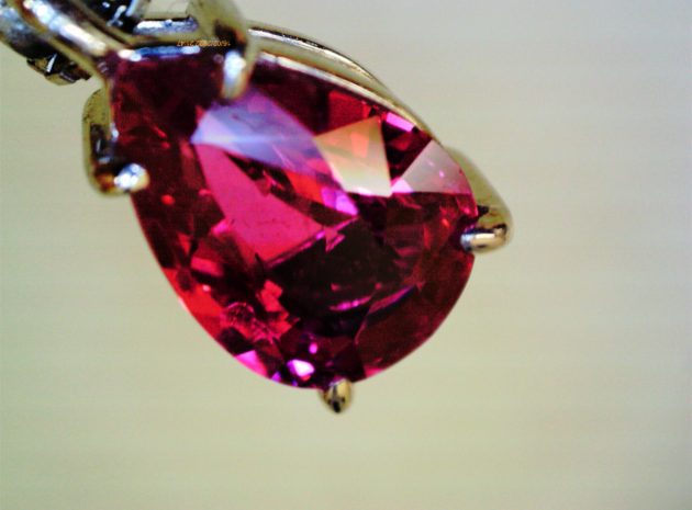 1.5カラット　ペアシェイプカット　ルビーネックレス　1.5ｃｔ　ルビー　シンプル　福岡　福岡市