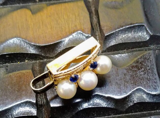 真珠　アコヤ真珠　あこや　ゴールド　サファイア　ペンダントチャーム　ペンダントトップ　福岡　福岡市