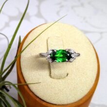 ツァボライト　１カラット　１ｃｔ　ガーネット　グリーンガーネット　1月の誕生石　リング　指輪　福岡