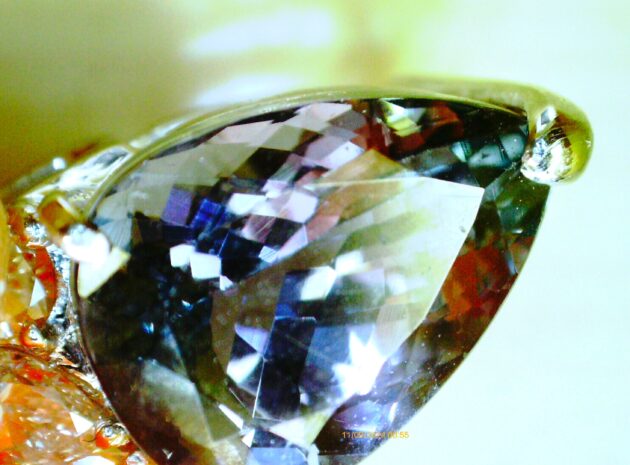 ゾイサイト　バイカラー　ペアシェイプ　ネックレス　タンザナイト　多色性　福岡